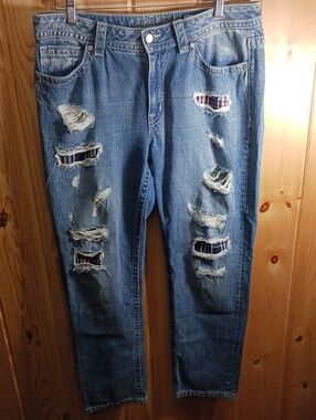 Miss Me Distressed 5-pocket Boyfriend Ankle Jeans